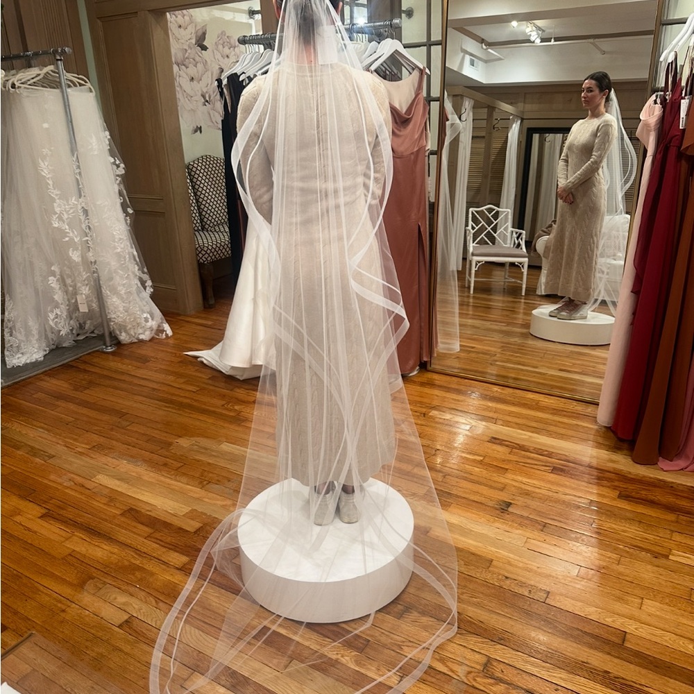 Miss Allaneous Madison Veil